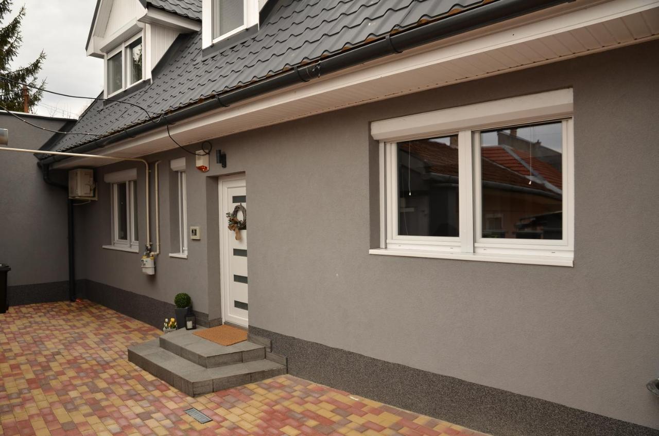 Ferienwohnung Bence Castle House Erlau Exterior foto