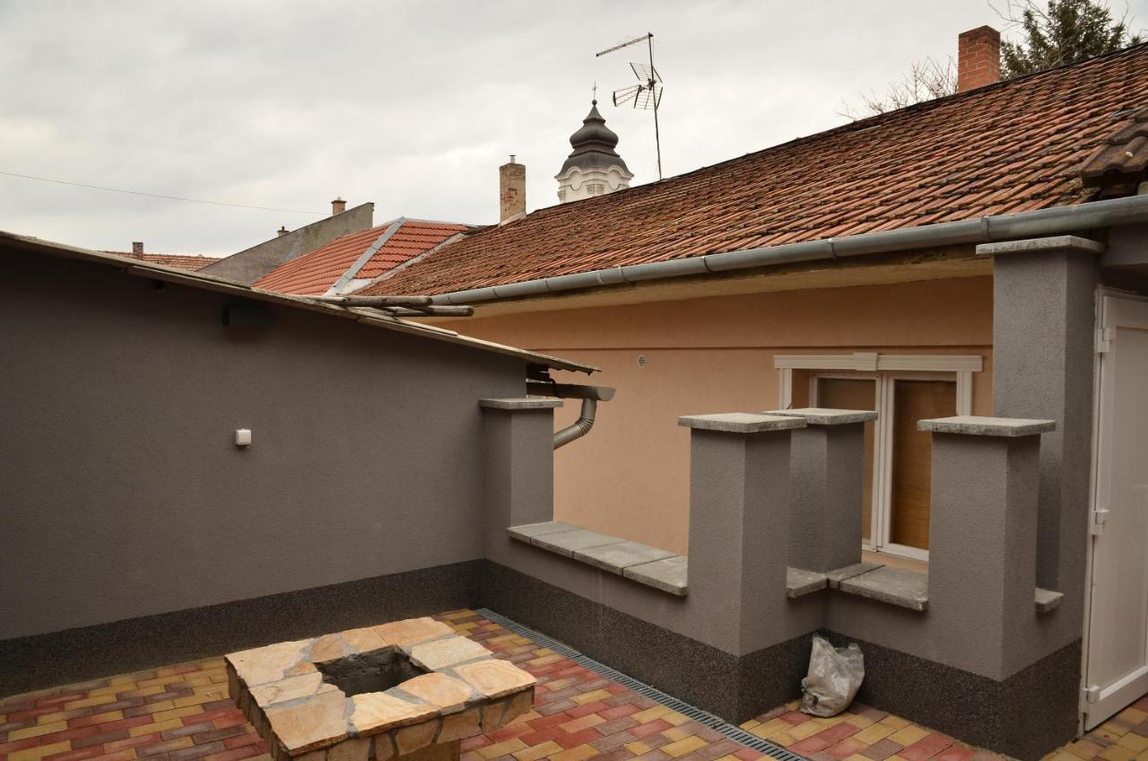 Ferienwohnung Bence Castle House Erlau Exterior foto